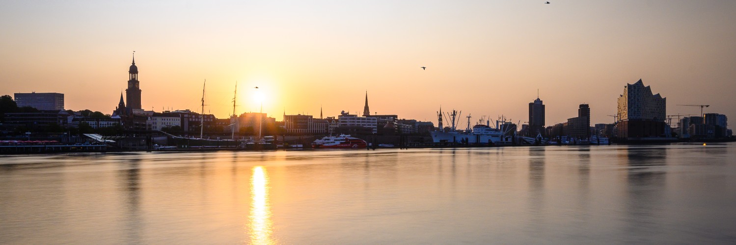 An image of Hamburg harbour
